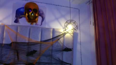 Scarlett online show from November 2, 4:37 am