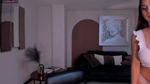 Snapshot of scarlettrosex1 chatting on February 18, 7:43 pm Scarlett Rose online show from February 18, 7:43 pm