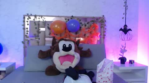 Scarlet online show from October 22, 11:43 am