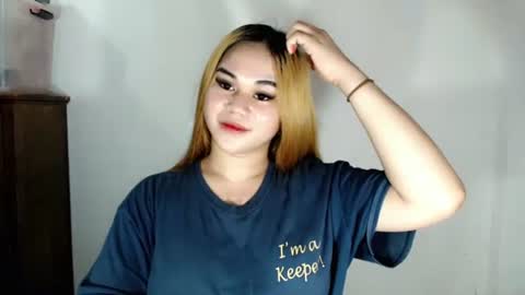 Snapshot of scarletvamp chatting on October 24, 1:03 am scarletvamp online show from October 24, 1:03 am