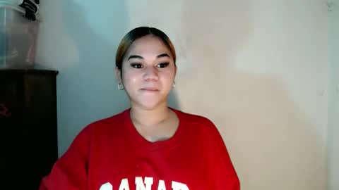 Snapshot of scarletvamp chatting on November 16, 2:50 am scarletvamp online show from November 16, 2:50 am