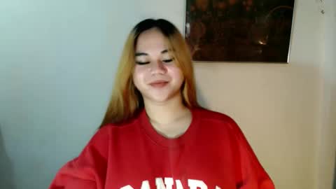 Snapshot of scarletvamp chatting on December 3, 6:06 pm scarletvamp online show from December 3, 6:06 pm