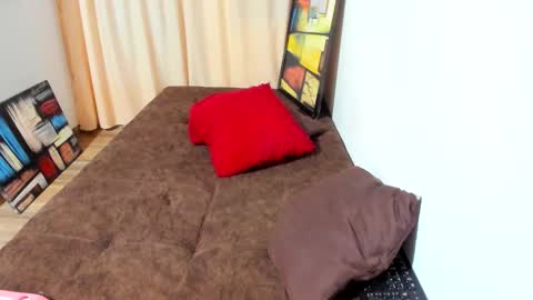 scenebrandy online show from April 21, 2:51 am