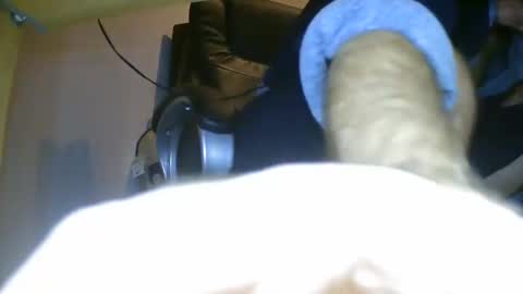 Fritz Schluepper online show from December 7, 8:11 am