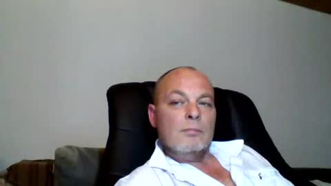 Snapshot of schnibschnab chatting on October 12, 1:48 am schnibschnab online show from October 12, 1:48 am