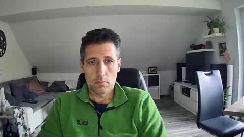 Snapshot of schnuckigeil chatting on November 11, 12:49 pm Dildomen online show from November 11, 12:49 pm