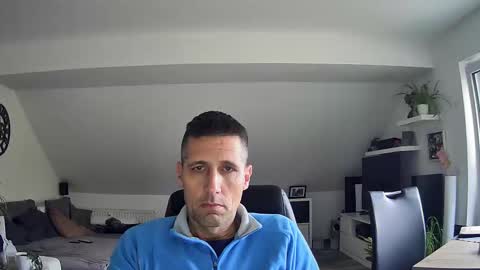 Snapshot of schnuckigeil chatting on November 15, 11:40 am Dildomen online show from November 15, 11:40 am