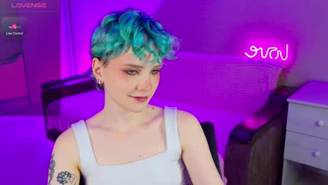 Snapshot of school_love chatting on December 2, 4:20 pm Rina online show from December 2, 4:20 pm