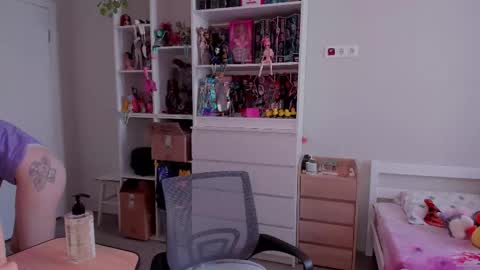 Rina online show from November 15, 7:27 am