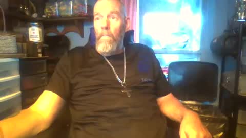 Snapshot of schroederjohn887 chatting on October 19, 11:16 pm schroederjohn887 online show from October 19, 11:16 pm