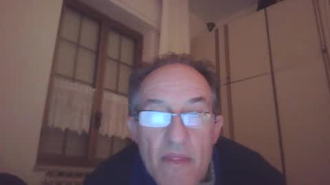 Snapshot of scotchwhieskie chatting on December 27, 11:21 pm scotchwhieskie online show from December 27, 11:21 pm