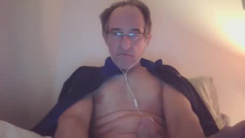 Snapshot of scotchwhieskie chatting on February 7, 10:52 pm scotchwhieskie online show from February 7, 10:52 pm