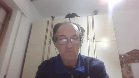 Snapshot of scotchwhieskie chatting on October 31, 8:21 pm scotchwhieskie online show from October 31, 8:21 pm