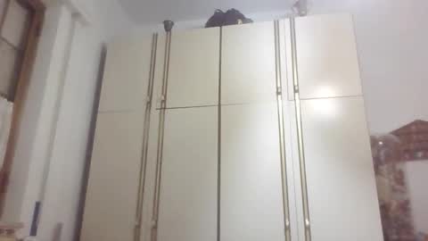 Snapshot of scotchwhieskie chatting on November 17, 7:19 pm scotchwhieskie online show from November 17, 7:19 pm