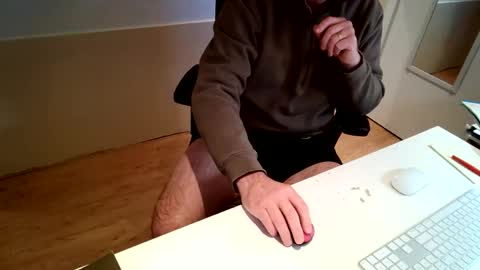 scotsmanx online show from December 5, 7:43 pm