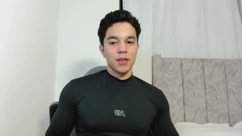 Twitter Scott brasher1 Instagram Camiloestuardo2 online show from December 19, 3:57 am