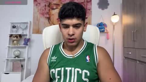 Snapshot of scott_flintt chatting on November 2, 2:25 am Andrew Flintt online show from November 2, 2:25 am