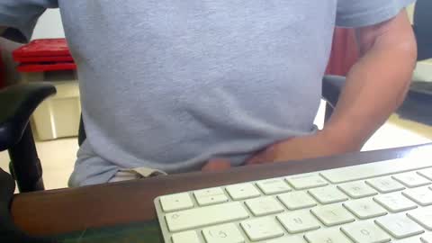 Snapshot of scottalone chatting on December 15, 4:48 pm Scott online show from December 15, 4:48 pm