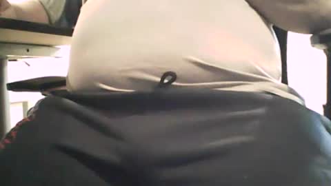 Snapshot of scottie813 chatting on October 27, 4:22 pm scottie813 online show from October 27, 4:22 pm