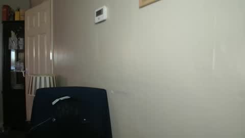 Snapshot of scottsman214 chatting on November 12, 8:08 pm James online show from November 12, 8:08 pm