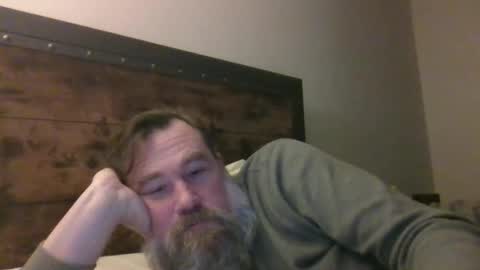 Snapshot of scottybobbit chatting on December 1, 2:16 am Scott online show from December 1, 2:16 am