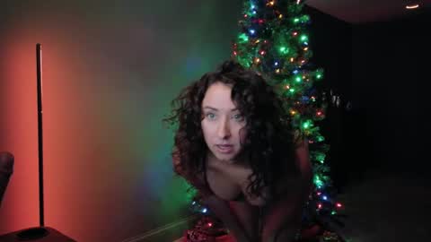 Snapshot of scout_has_fun chatting on December 3, 1:30 am Scout has fun online show from December 3, 1:30 am