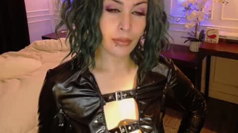 Snapshot of screendoll chatting on March 2, 6:16 am screendoll online show from March 2, 6:16 am