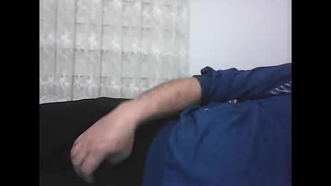 Snapshot of screw2 chatting on February 9, 9:49 pm Evren online show from February 9, 9:49 pm