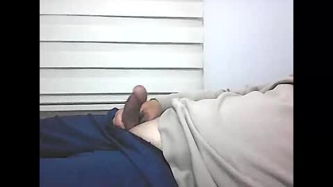 Snapshot of screw2 chatting on February 23, 11:36 pm Evren online show from February 23, 11:36 pm