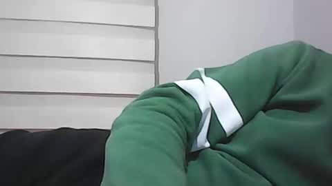 Snapshot of screw2 chatting on October 27, 6:23 pm Evren online show from October 27, 6:23 pm