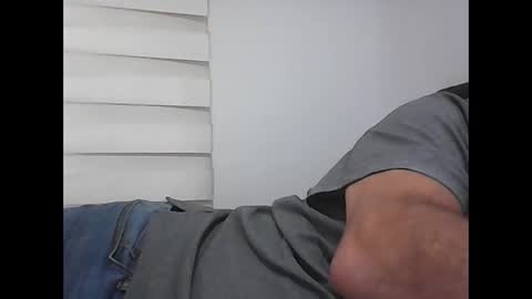 Snapshot of screw2 chatting on November 22, 11:42 am Evren online show from November 22, 11:42 am