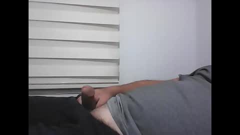 Snapshot of screw2 chatting on November 24, 7:02 pm Evren online show from November 24, 7:02 pm