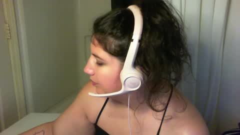 Snapshot of scumbagsmith chatting on October 30, 12:01 am Danni online show from October 30, 12:01 am