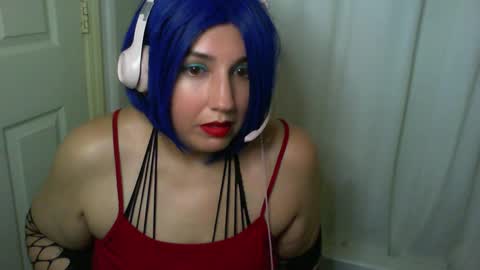 Snapshot of scumbagsmith chatting on November 11, 10:15 am Danni online show from November 11, 10:15 am