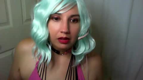 Snapshot of scumbagsmith chatting on November 12, 8:48 am Danni online show from November 12, 8:48 am