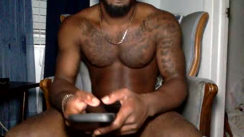 Snapshot of sdawg2xx chatting on December 5, 8:55 am sdawg2xx online show from December 5, 8:55 am