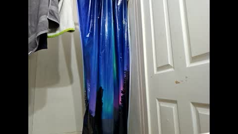 Snapshot of sdraftt45 chatting on December 22, 11:54 am Arin online show from December 22, 11:54 am