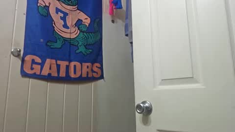 Snapshot of sdraftt45 chatting on January 1, 4:39 am Arin online show from January 1, 4:39 am