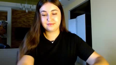 Snapshot of sea_cocktail chatting on November 29, 9:45 am Elizabeth online show from November 29, 9:45 am