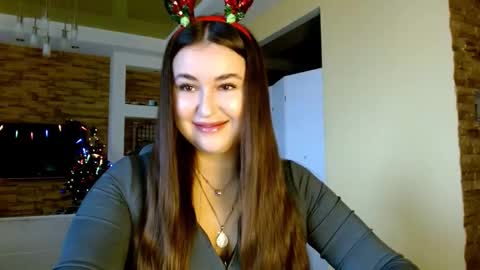 Snapshot of sea_cocktail chatting on December 16, 7:57 am Elizabeth online show from December 16, 7:57 am