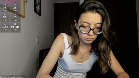 Snapshot of seahotseason chatting on November 21, 12:21 am Aria Independent model online show from November 21, 12:21 am