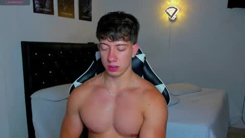 Sean online show from October 25, 10:37 pm