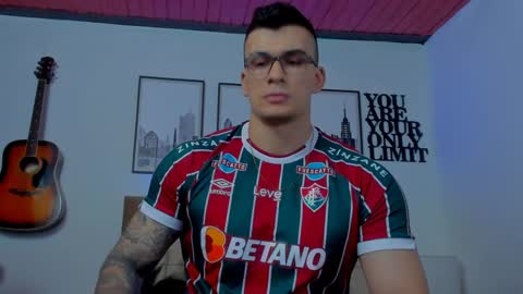 Snapshot of sean_carrera69 chatting on January 7, 9:35 pm Sean Carrera online show from January 7, 9:35 pm