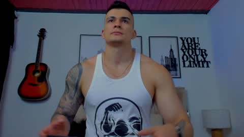 Snapshot of sean_carrera69 chatting on January 20, 8:07 pm Sean Carrera online show from January 20, 8:07 pm