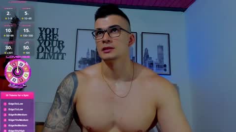 Snapshot of sean_carrera69 chatting on February 4, 8:17 pm Sean Carrera online show from February 4, 8:17 pm