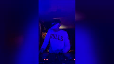 seanplushouse online show from March 5, 12:39 am