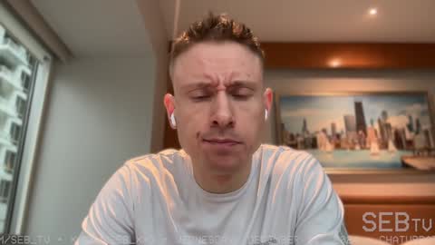 Snapshot of seb_tv chatting on December 11, 8:18 pm Sebastian online show from December 11, 8:18 pm