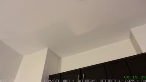 Snapshot of seb_tv chatting on October 5, 12:20 am Sebastian online show from October 5, 12:20 am