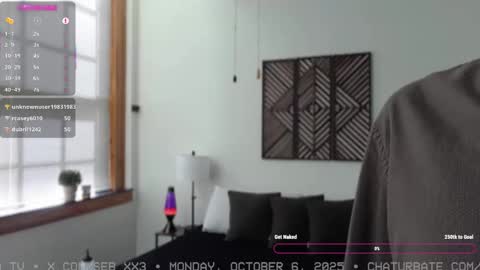 Snapshot of seb_tv chatting on October 6, 3:31 pm Sebastian online show from October 6, 3:31 pm