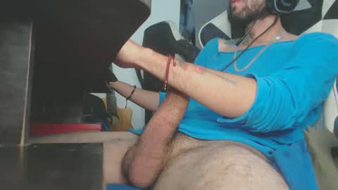 Snapshot of sebas21cm1 chatting on February 21, 3:32 pm sebas21cm1 online show from February 21, 3:32 pm